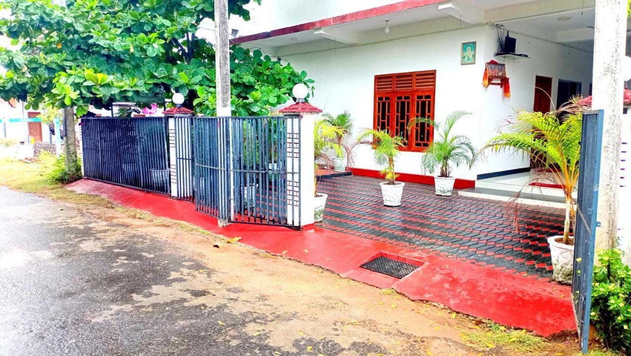 Hilton Cottage Trincomalee Buitenkant foto