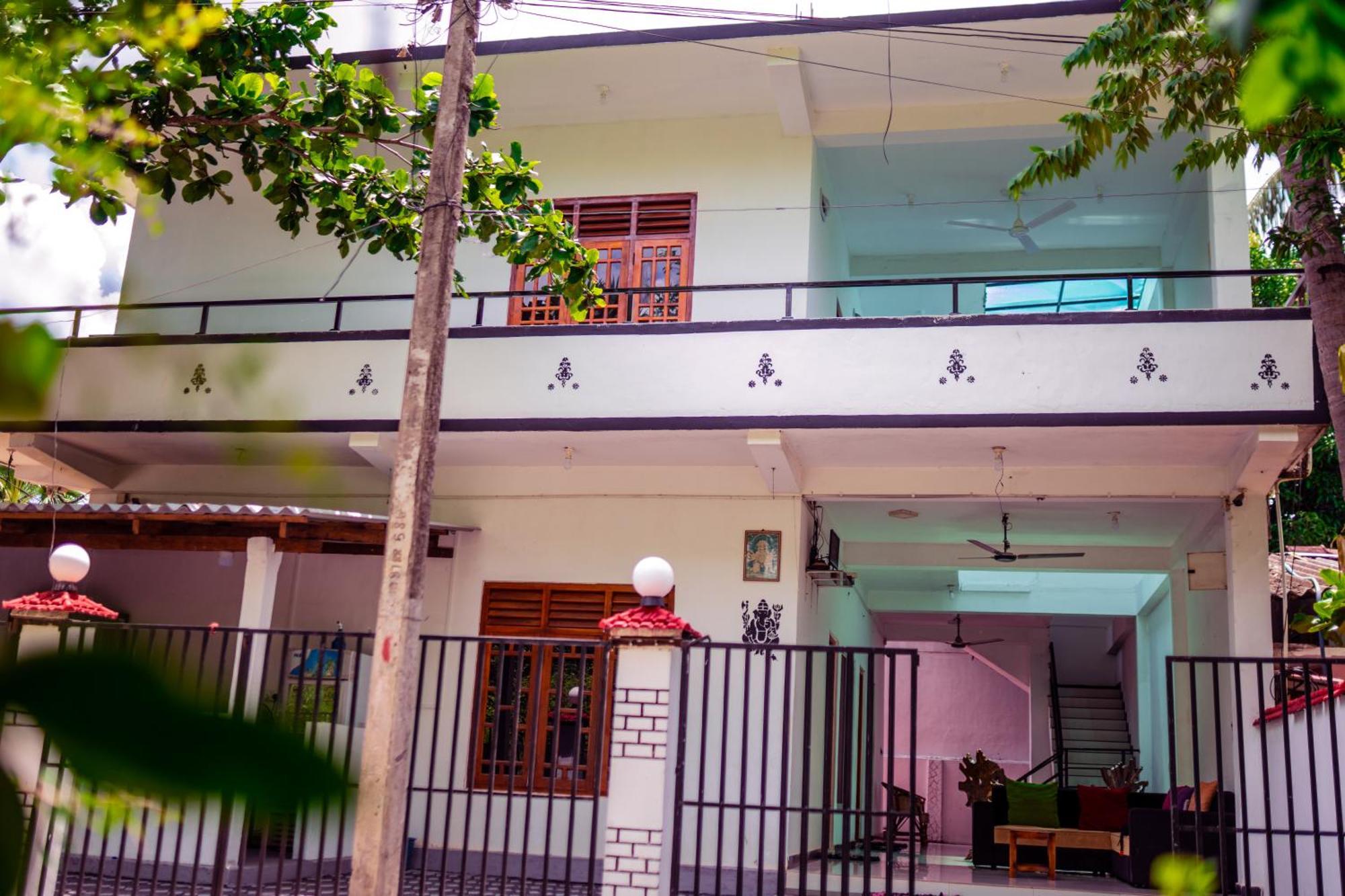 Hilton Cottage Trincomalee Buitenkant foto