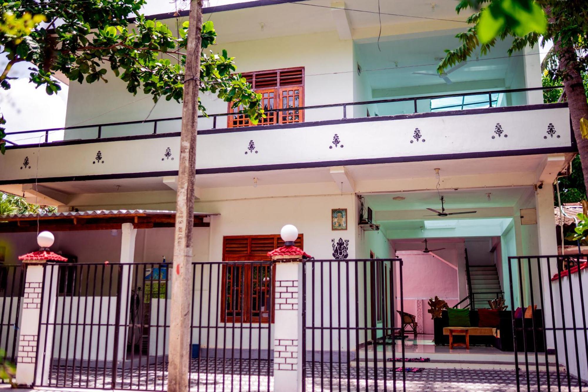 Hilton Cottage Trincomalee Buitenkant foto