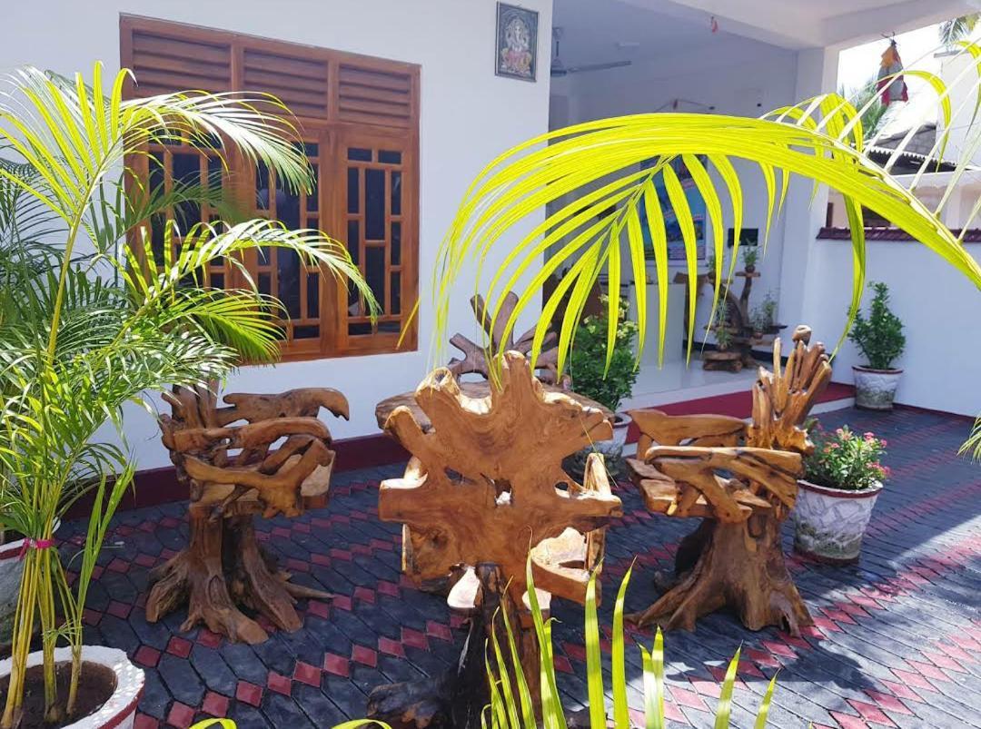 Hilton Cottage Trincomalee Buitenkant foto
